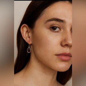 Gold  tone earrings w/ geometric shape Baltic amber synthetic stones 🧡🤎💛